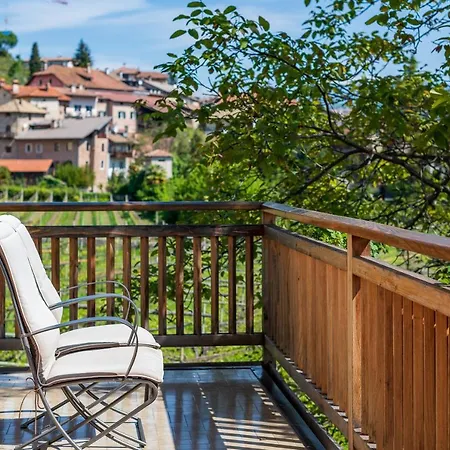 Apartment Haus Bellutti Termeno